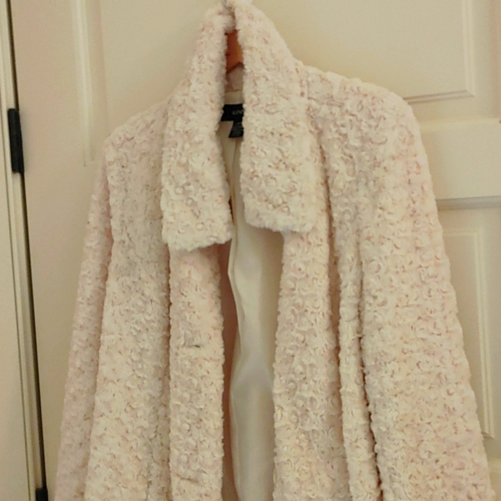 Beautiful Cream 3/4 Coat Faux Shearling Fur. Worn Once